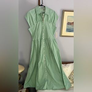 Lisa Says Gah “Joan” retro shirt dress. Tea length, crisp cotton.